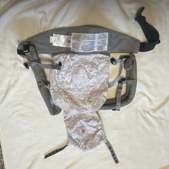 Ergobaby Gray Star Pattern Baby